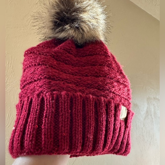 SONOMA RED SPARKLY BEANIE - Picture 7 of 7
